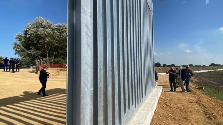 muro anti immigrati