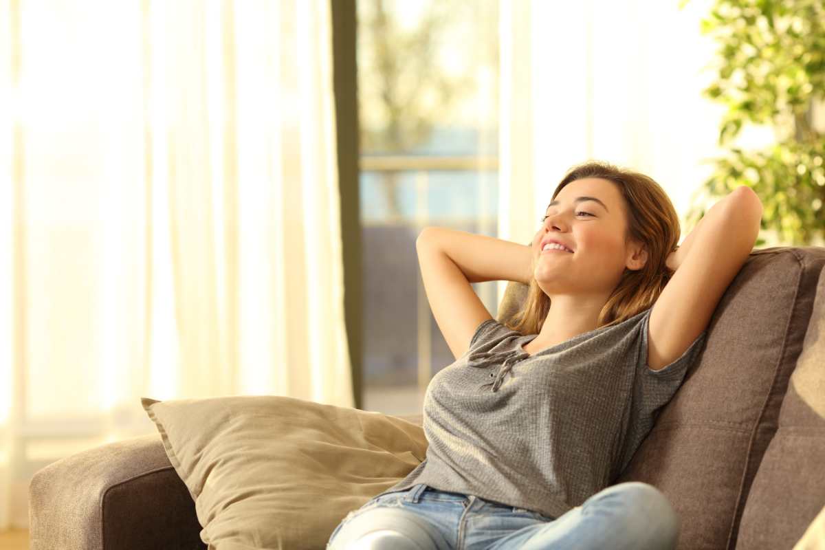Ragazza casa